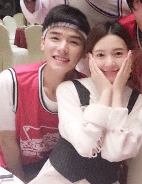 Những hình ảnh thời đại học của Cung Tuấn được cư dân mạng khen ngợi điển trai khi còn trẻ