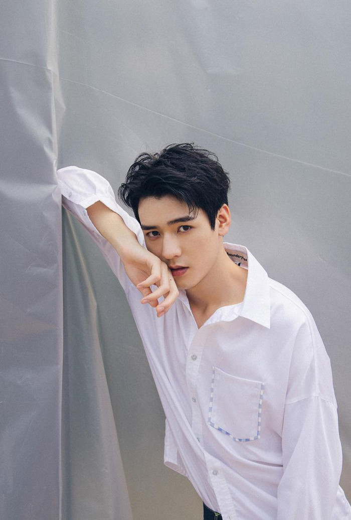 Với vè ngoài điển trai của Cung Tuấn đã thu hút lượng fan hâm mộ đông đảo