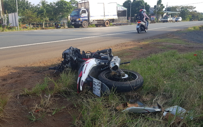 Bỏ chạy khi thấy CSGT, hai thanh niên gây tai nạn khiến bé 4 tuổi tử vong Ảnh 2