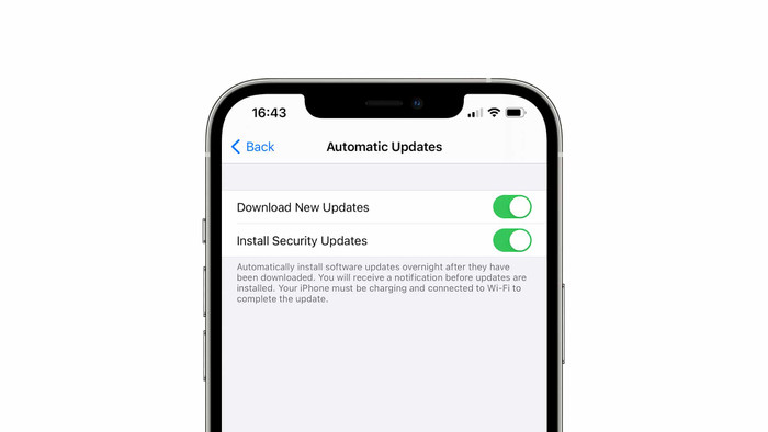 Mục “Cập nhật phần mềm” trên iPhone giờ đây có đến 2 tuỳ chọn, gồm: Download New Updates (tạm dịch: Tải về bản cập nhật mới nhất) và Install Security Updates (tạm dịch: Cài đặt bản vá bảo mật). (Ảnh: iPhone Hacks)