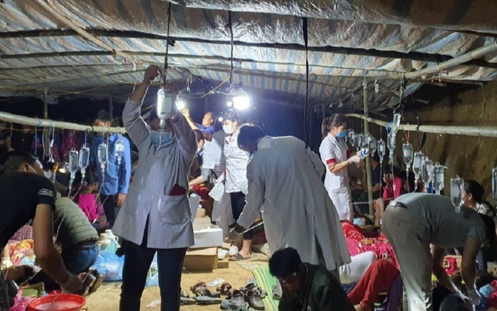 Hơn 90 người nhập viện cấp cứu nghi do ngộ độc thực phẩm sau khi ăn cưới Ảnh 2