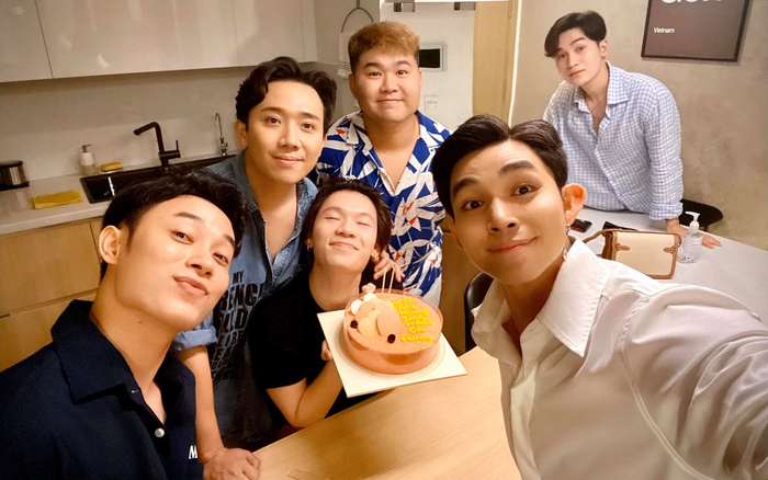 Jun Phạm gửi lời chúc mừng sinh nhật 'không đụng hàng' đến bạn thân Quang Trung Ảnh 2