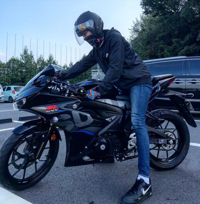 10 lý do khiến 'mọt phim' mê mệt Hwang In Yeop: Đẹp trai, tay đua thứ thiệt hay giọng hát? Ảnh 4