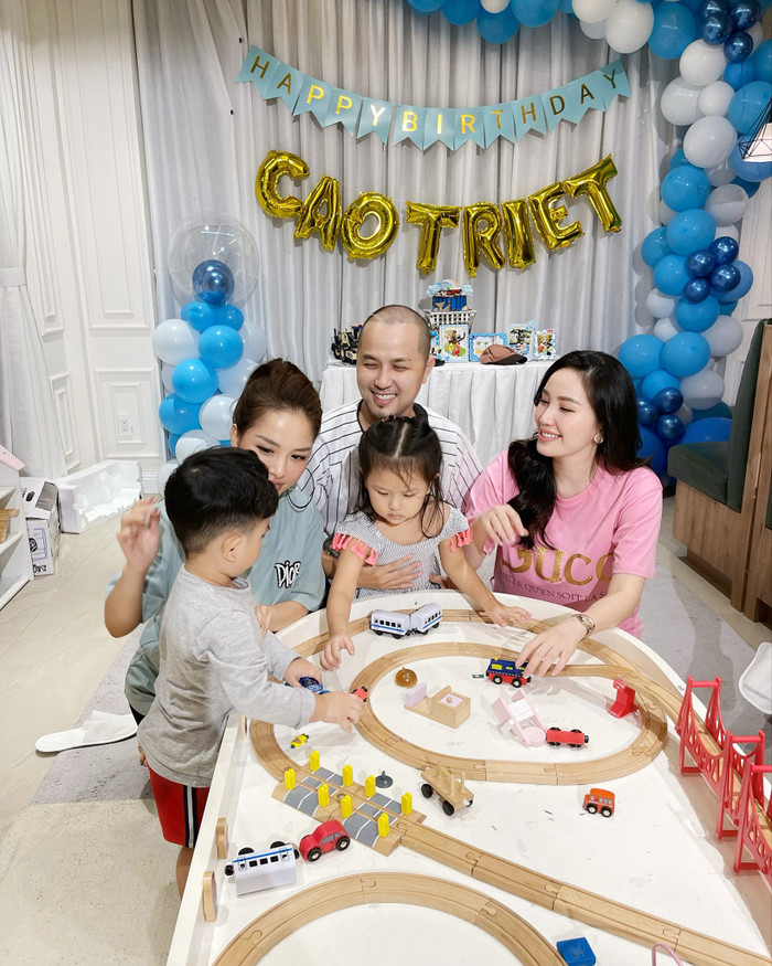 Hai anh em Bảo Thy rất gắn bó với nhau.