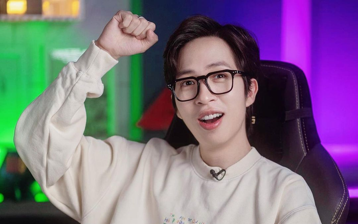 ViruSs đề cập đến chuyện kết hôn, 'thả thính' fan bằng clip đàn hát Ảnh 2
