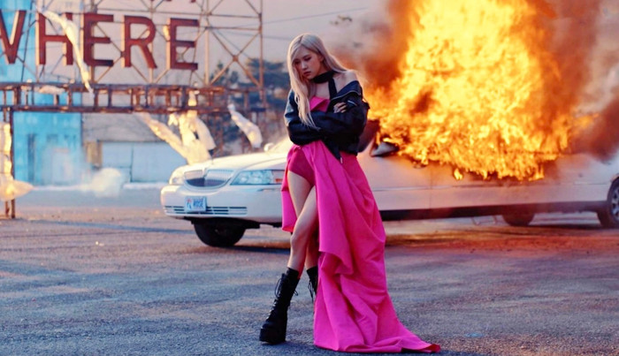 'Vượt mặt' IU, Rosé chính thức lập kỷ lục mới với doanh số bán đĩa tuần đầu Ảnh 5