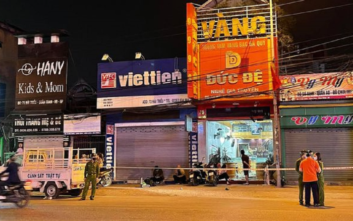 Truy bắt nghi phạm ném mìn tự chế vào tiệm vàng ở Hải Phòng Ảnh 2