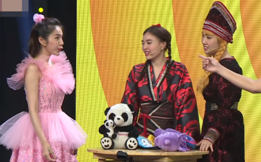 Ninh Dương Lan Ngọc - Thủy Tiên thân thiết quay chung show hậu ồn ào thái độ Ảnh 2