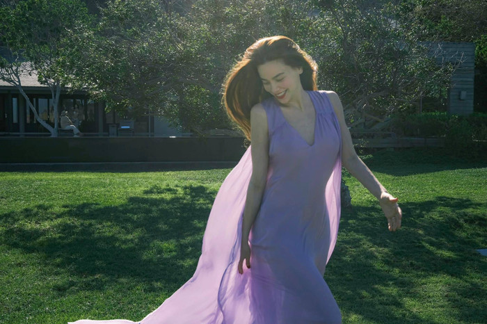 Thật ra đa phần mọi người không đánh giá khả năng che chắn của loại trang phục này mà đây được xem là 'vũ khí' nhân đôi sự gợi cảm