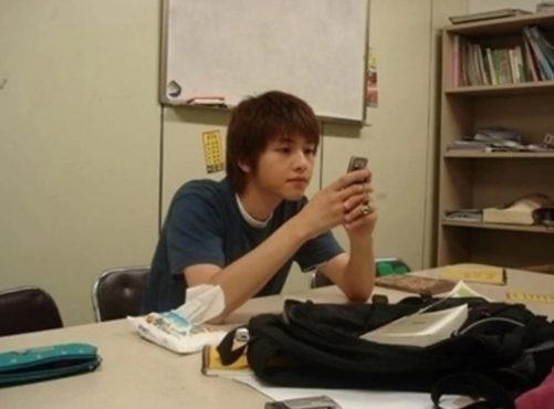 Song Joong Ki ở tuổi 37 trong 'Vincenzo': Không hề già đi so với thời đại học Ảnh 10