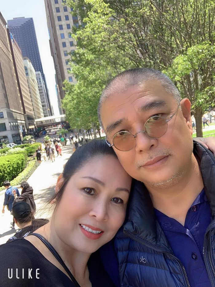 Hai vợ chồng NSND Hồng Vân