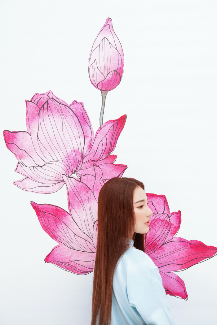 Ăn mừng MV debut vượt 2 triệu view, Hoàng Duyên tung bộ ảnh đẹp mộng mơ trong cổ phục dân tộc Ảnh 14