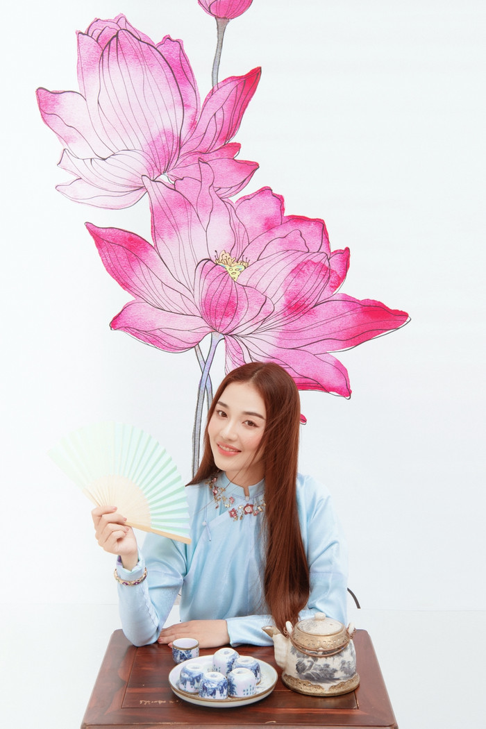 Cùng theo dõi và chờ đợi những dự án mới trong tương lai của Hoàng Duyên.