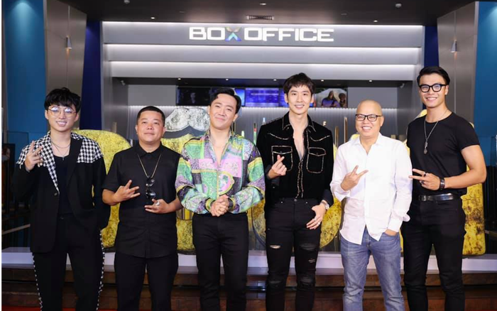 Phim Bố già đạt doanh thu gần 300 tỷ, phá kỷ lục Avengers Endgame, hướng đến cột mốc 400 tỷ? Ảnh 2