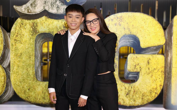 Phi Nhung từng chia sẻ: 'Bố mẹ ruột Hồ Văn Cường như đẻ mướn cho tôi' Ảnh 2