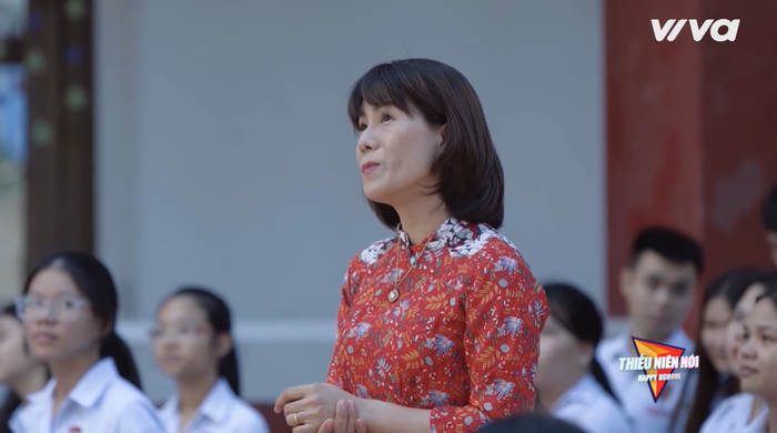 Mẹ của Tuấn Hưng ôn tồn giảng giải về quyết định của mình 