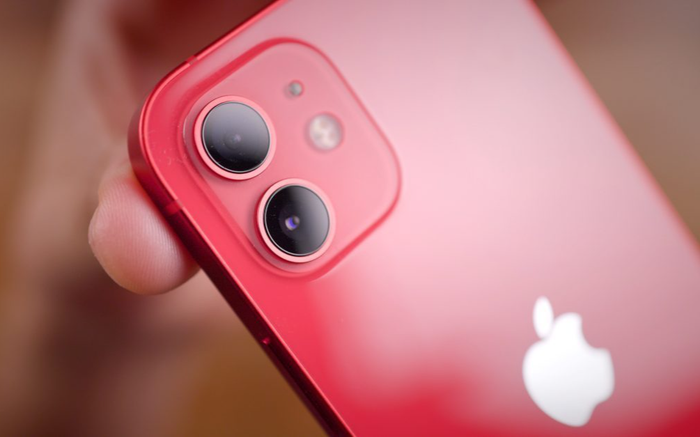 Apple lại bị phạt vì không bán iPhone 12 kèm cục sạc Ảnh 2