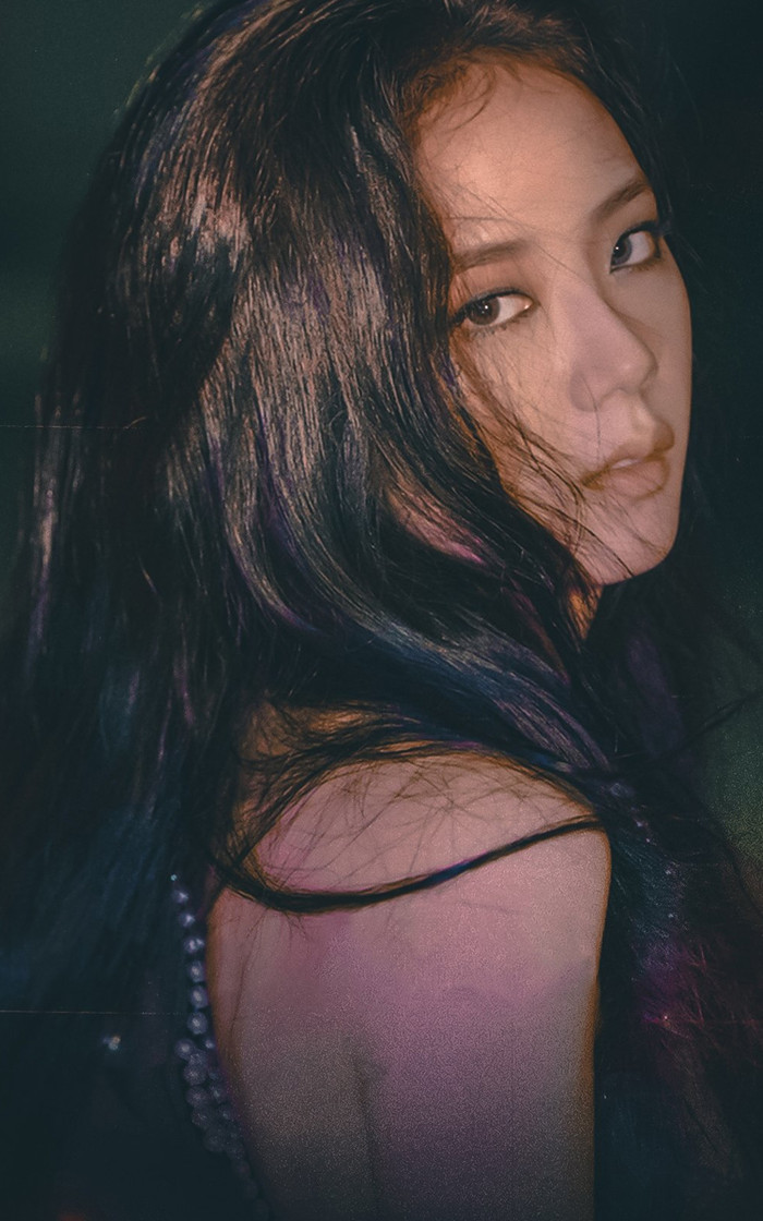 Phía fan cũng đã phản hồi về sự thiếu sót này của SBS đến YG nhưng cả 2 bên đều im lặng, không hề có sự điều chỉnh.