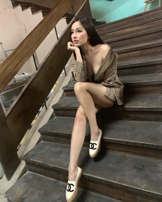 Cô nhiều lần khiến công chúng 'bỏng mắt' với những bức ảnh đăng lên trang cá nhân. 