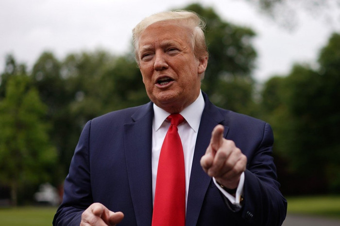 Ông Donald Trump phát biểu với báo chí bên ngoài Nhà Trắng vào tháng 5 năm 2020. (Ảnh: AFP)