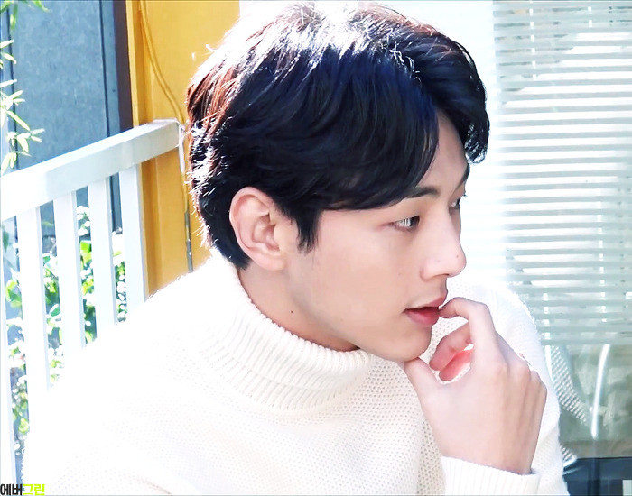 Jisoo bị tố cưỡng hiếp nam sinh: Rốt cuộc là trai thẳng, gay hay biến thái? Ảnh 2