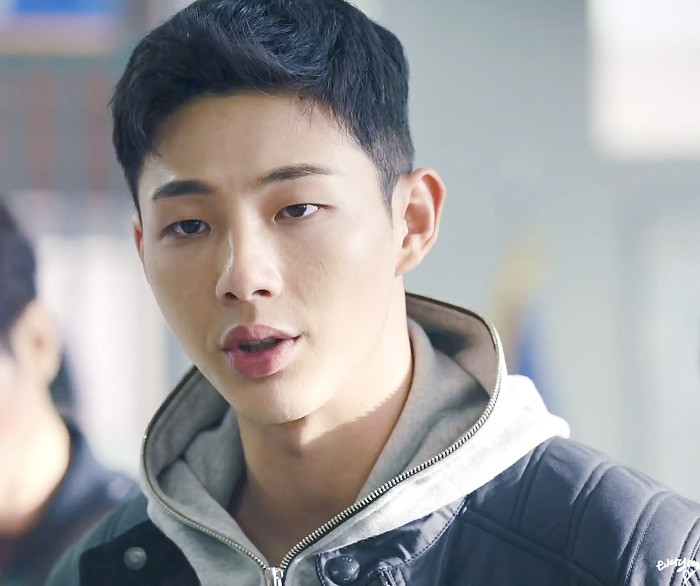 Jisoo bị tố cưỡng hiếp nam sinh: Rốt cuộc là trai thẳng, gay hay biến thái? Ảnh 1