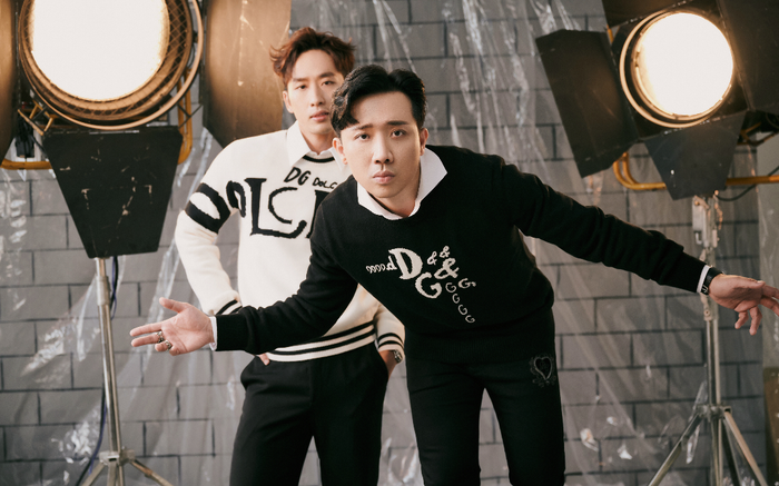 'Cha con' Trấn Thành, Tuấn Trần điển trai hào hoa, ăn mừng 'Bố già' chạm mốc hơn 300 tỷ đồng Ảnh 2