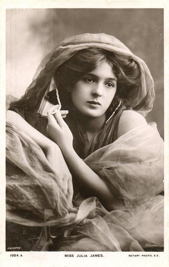 Minh tinh màn ảnh của 100 năm trước, những đóa hoa kiều diễm đẹp tuyệt trần Ảnh 7