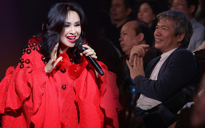 Thanh Lam hồn nhiên 'show ân ái', tỏ tình bạn trai trên sân khấu liveshow:'Em mang tình anh đến trọn đời' Ảnh 2