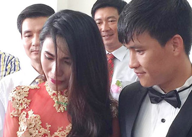 1 trong 3 lần Công Vinh khiến Thủy Tiên khóc chính là những giọt nước mắt hạnh phúc trong ngày cưới. 