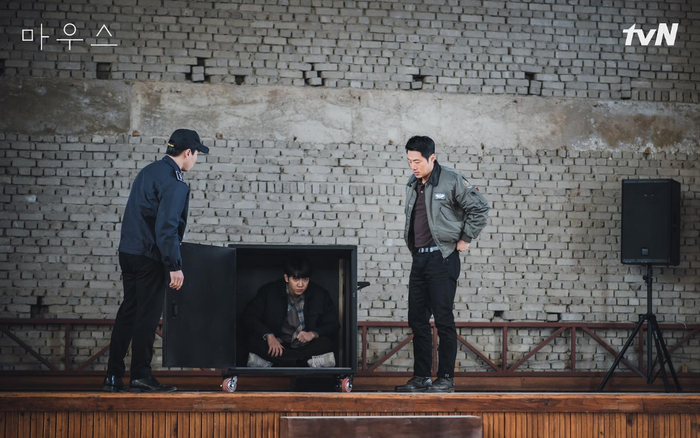 Tưởng biên kịch 'Penthouse' cua gắt thế nào, ai dè mẹ đẻ 'Mouse' mới là trùm cuối Ảnh 2