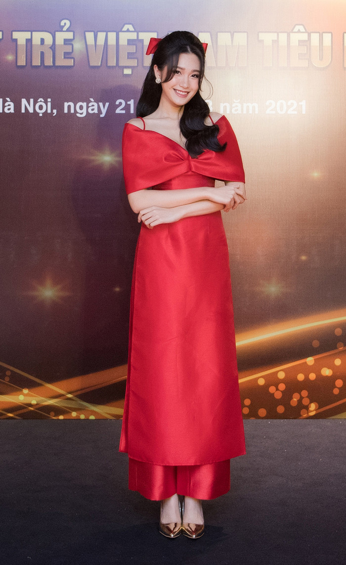 Top 10 Hoa hậu Việt Nam 2020 - Doãn Hải My diện áo dài đỏ chiếm spotlight, nhan sắc rạng rỡ Ảnh 9