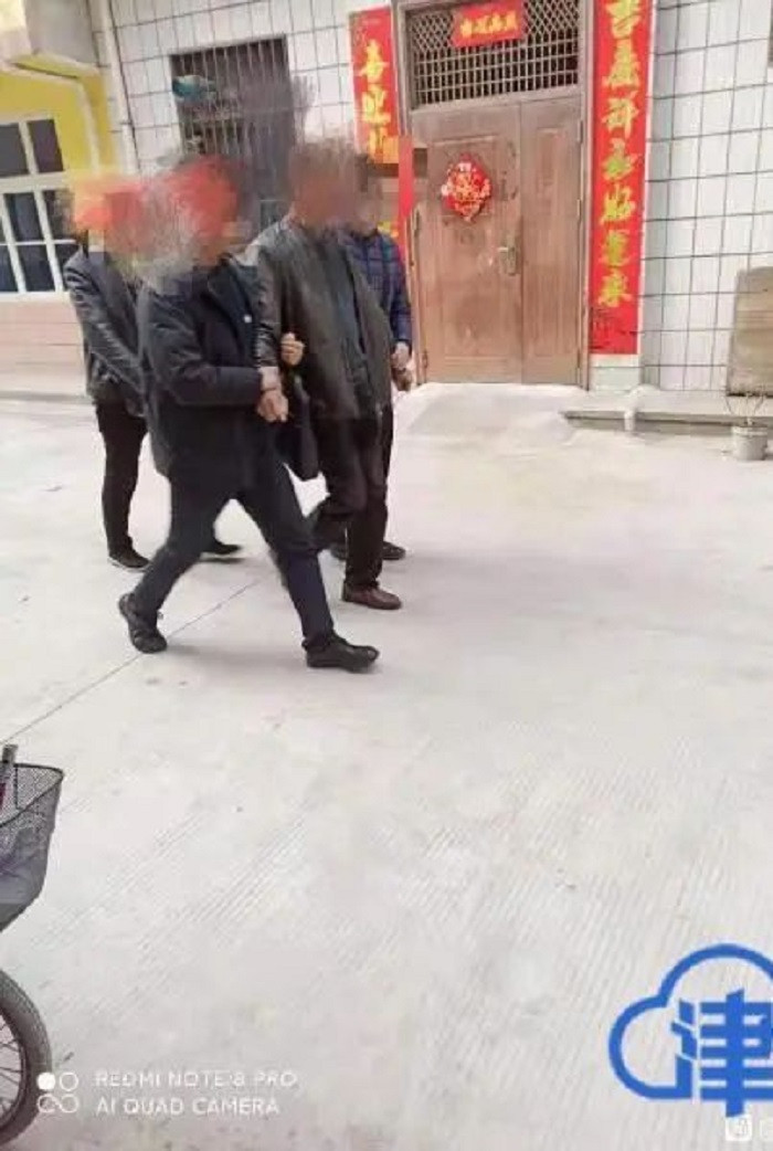 Đối tượng Dương lúc bị bắt. 