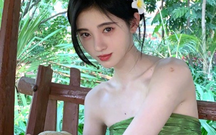 Cúc Tịnh Y khoe dáng chuẩn không cần photoshop Ảnh 2