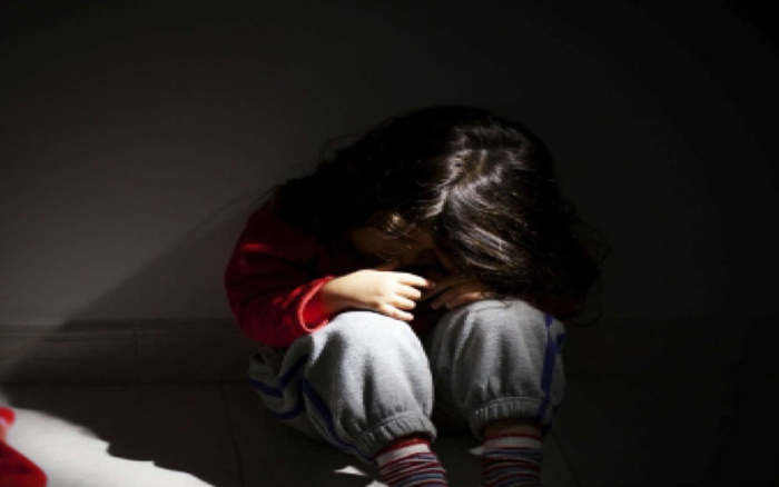 Sau 30 năm chôn giấu nỗi đau bị lạm dụng tình dục, người phụ nữ kiện cha ra tòa Ảnh 2