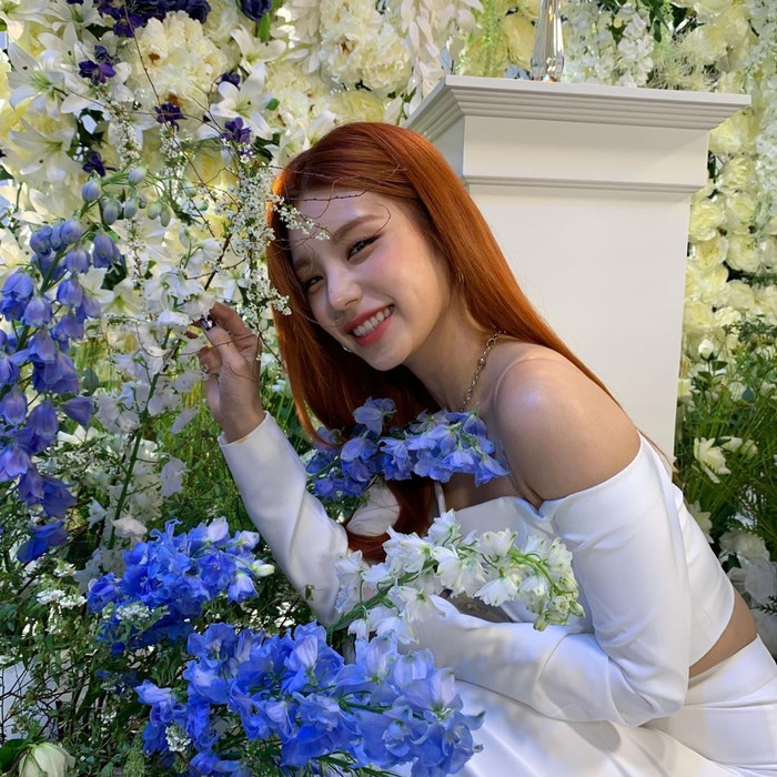 ITZY tung bộ ảnh mới, sao cứ hao hao Jisoo (BlackPink)? Ảnh 7