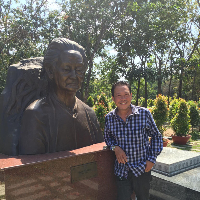 Dân mạng ấm lòng khi thấy hình ảnh nhạc sĩ Lê Quang sau phẫu thuật cắt bỏ chân phải Ảnh 3