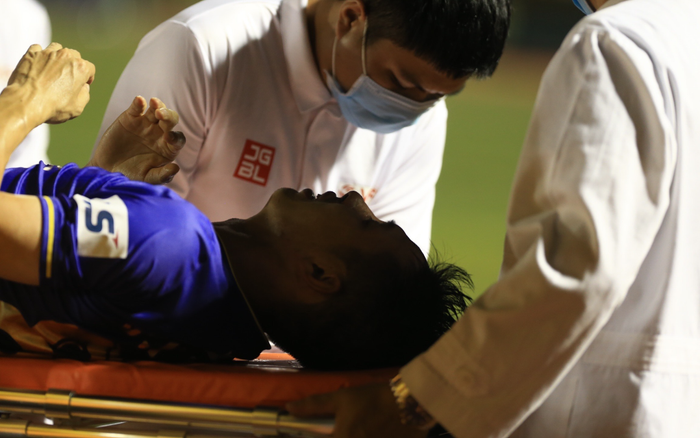 Chủ tịch Nguyễn Hữu Thắng: Rất buồn khi biết Hùng Dũng chấn thương nặng Ảnh 2