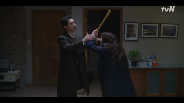 'Vincenzo': Mafia là phụ tấu hài mới chính 'Ngồi buồn thì ăn khoai, ăn khoai xong lại buồn' Ảnh 5