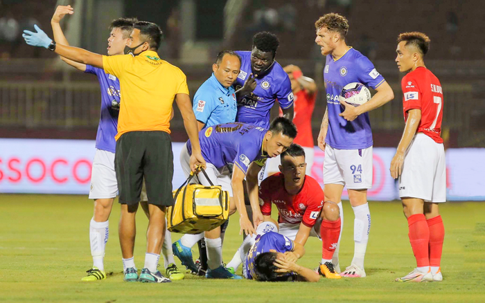 Gây chấn thương nặng cho Hùng Dũng, Hoàng Thịnh bị dân mạng đổi thông tin trên Wikipedia Ảnh 2