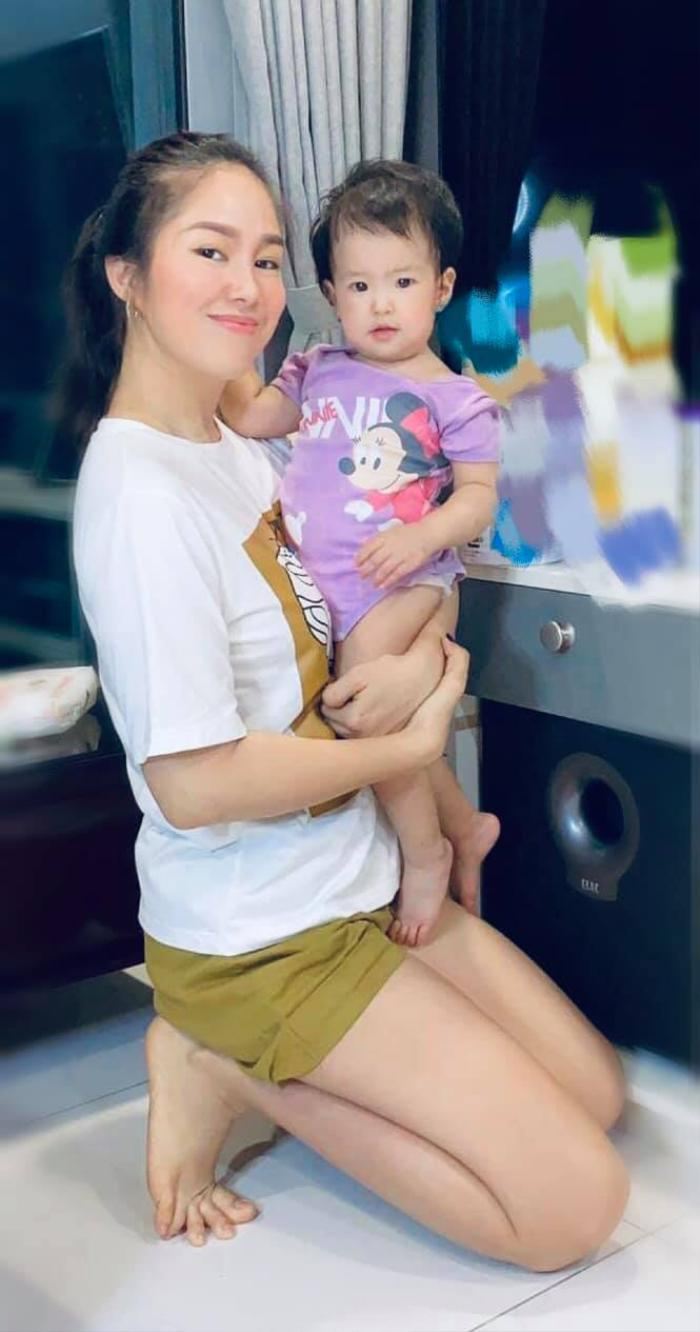 Lê Phương 'mượn' con gái để bày tỏ nỗi nhớ chồng khiến fan cũng lịm tim theo Ảnh 6