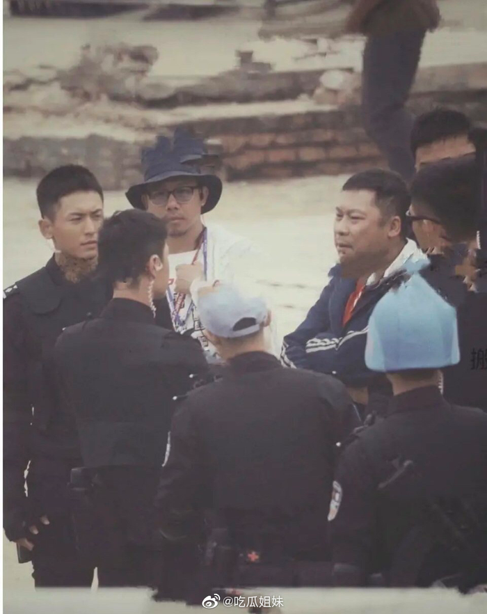 Trương Triết Hạn và Vương Nhất Bác đang cùng tham gia một dự án phim truyền hình.