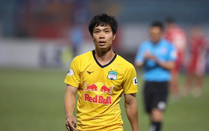 VIDEO: Cận cảnh Công Phượng ghi bàn thắng đầu tiên ở V-League 2021 Ảnh 2