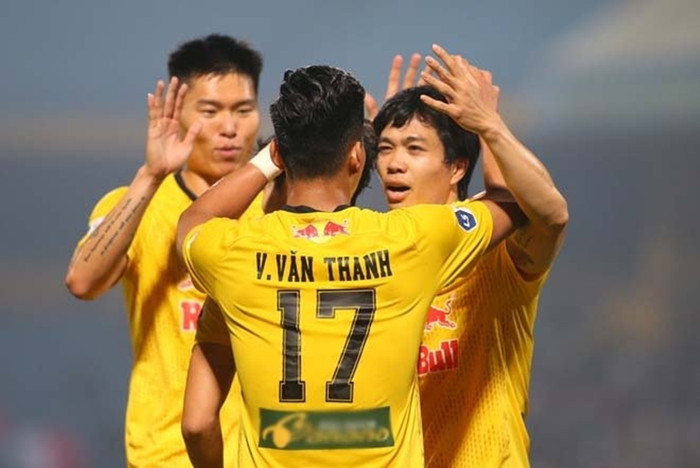 Công Phượng đã 'mở tài khoản' ở V-League 2021.