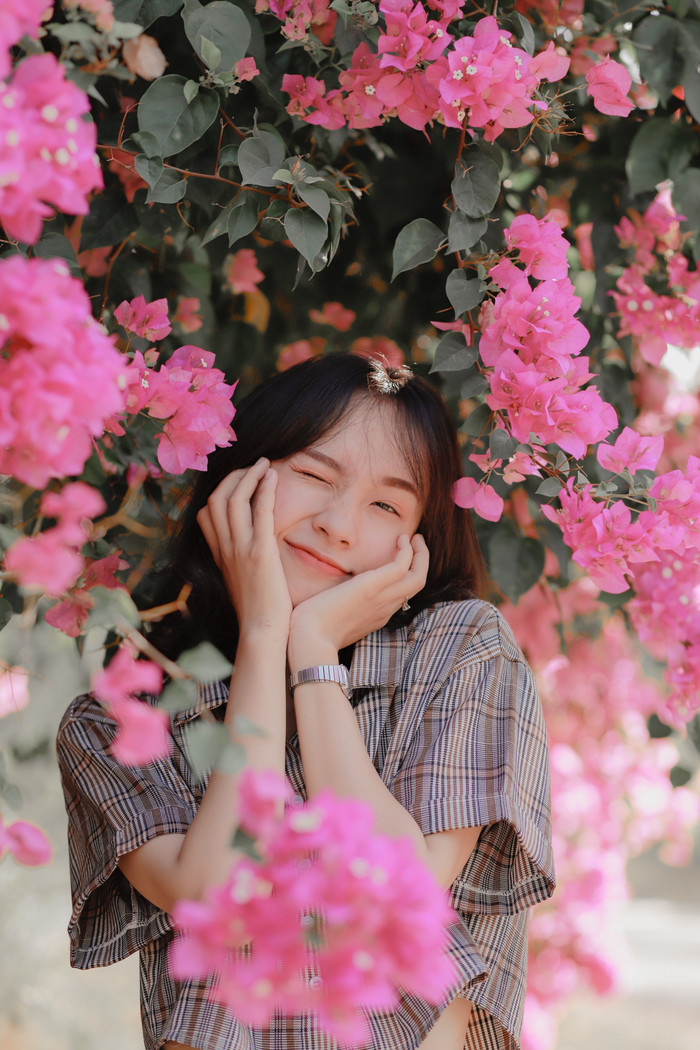 Thời điểm này, không chỉ có sinh viên Nông Lâm mà các bạn 'dân ngoại bang' cũng tranh thủ tìm đến để 'sống ảo'