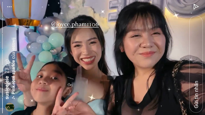 Từ trái sang phải: Suri, Joyce, Susie trong buổi tiệc thôi nôi