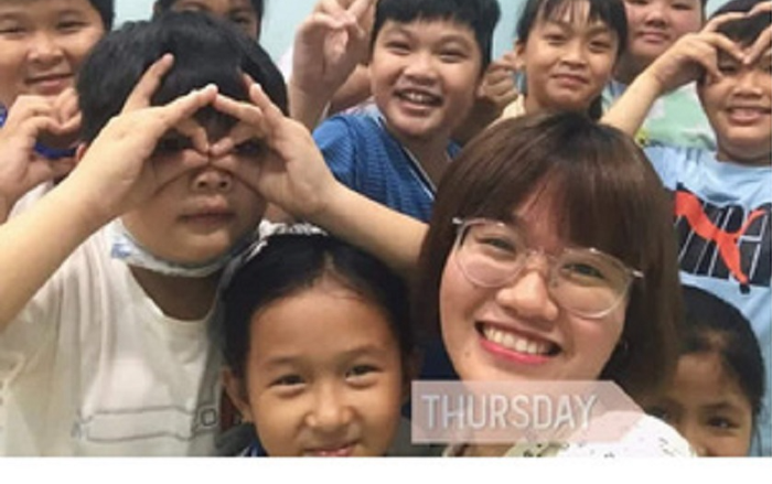 Hành động dễ thương của học sinh và phụ huynh khi nghe tin cô giáo chuyển công tác Ảnh 2