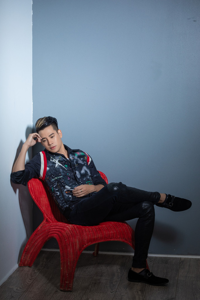 Dù không thể ở bên nhưng Phùng Ngọc Huy vẫn luôn dõi theo bé Lavie