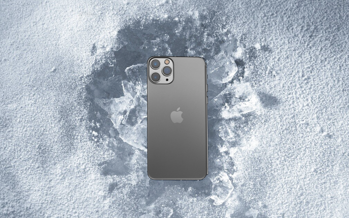 iPhone 11 Pro rơi xuống hồ băng lạnh cóng hơn 1 tháng và câu chuyện khó tin Ảnh 2