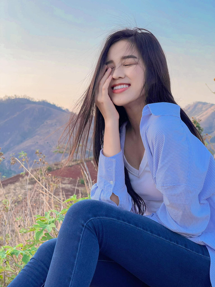 Từng bị chê tơi tả vì kém sắc, hoa hậu Đỗ Thị Hà lấy lại phong độ: Đơn giản mà lại xinh ngút ngàn! Ảnh 1